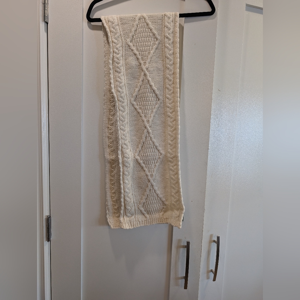 Carraigdonn 100% Merino Wool Scarf